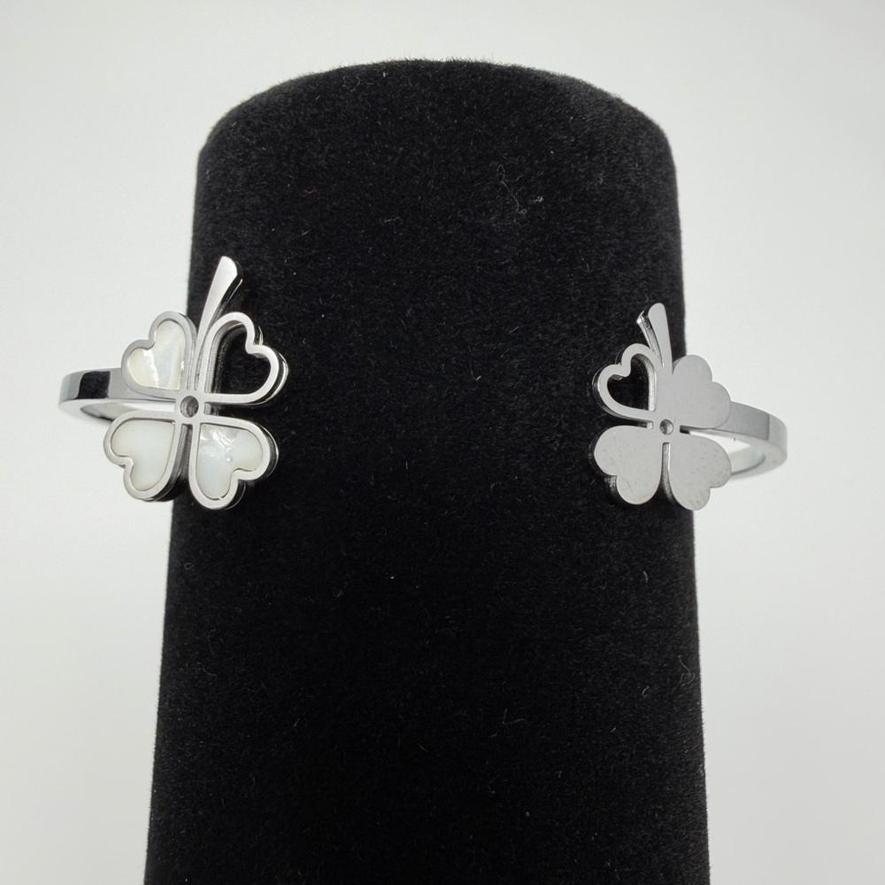 Silver Clover Hinged Bangle Bracelet - image 2